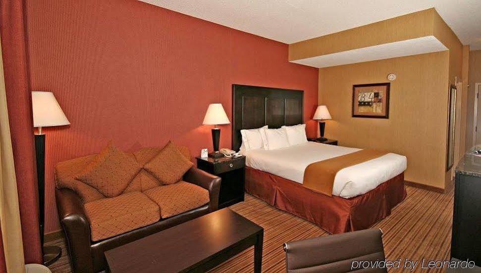 Holiday Inn Express Winston-Salem Medical Ctr Area Exterior photo